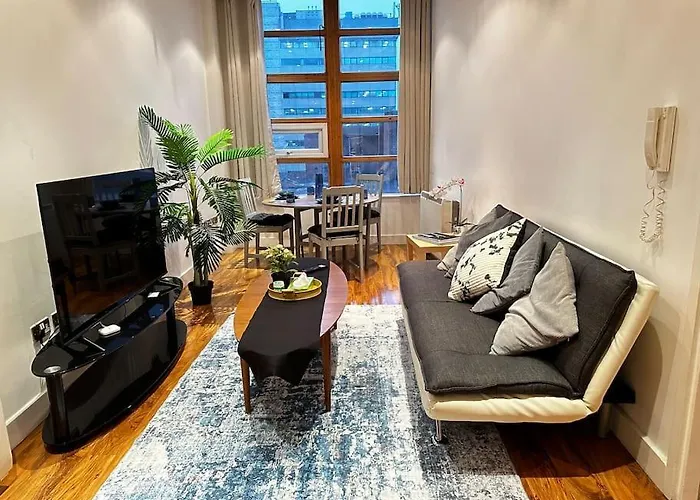 Luxury Two Bedroom En-Suite